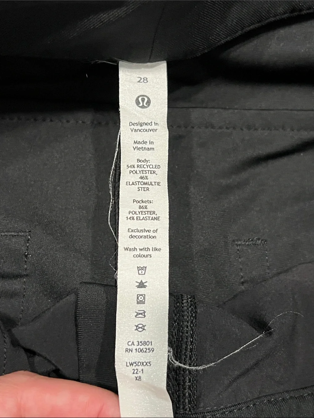 Lululemon City Sleek 5 Pocket Wide-Leg High Rise 7/8 Length Pant in Black - 28